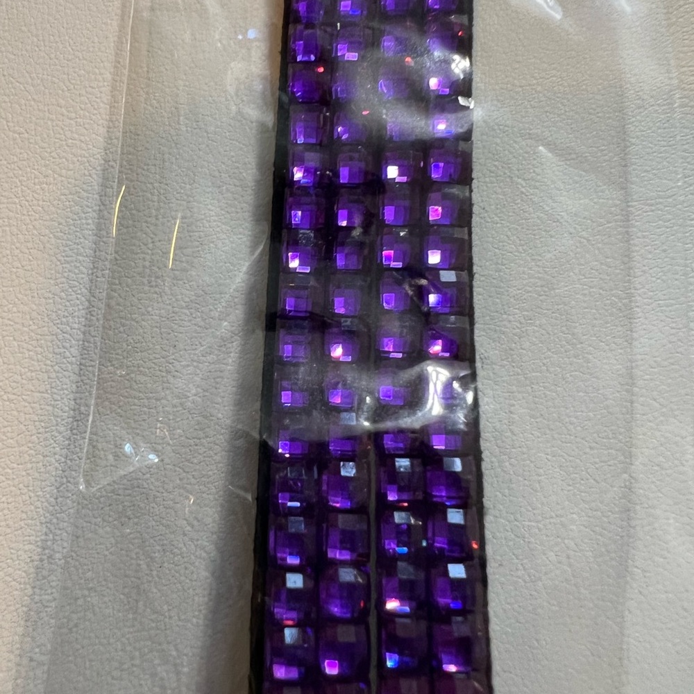 Purple Rhinestone Lanyard (new in plastic sleeve) - Picture 4 of 4